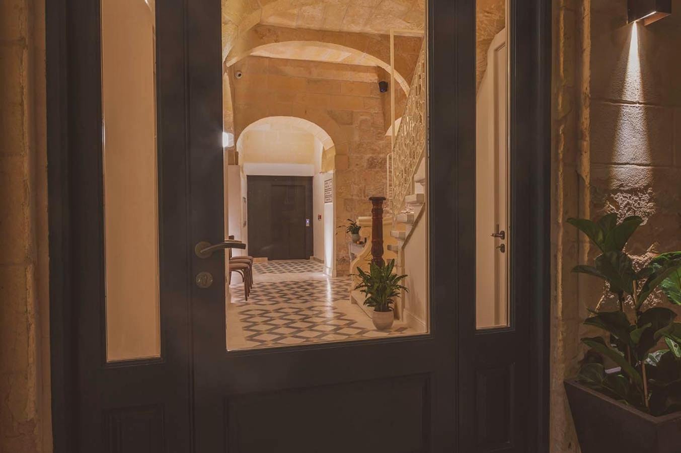 Maria Rosa Suites Виктория Экстерьер фото