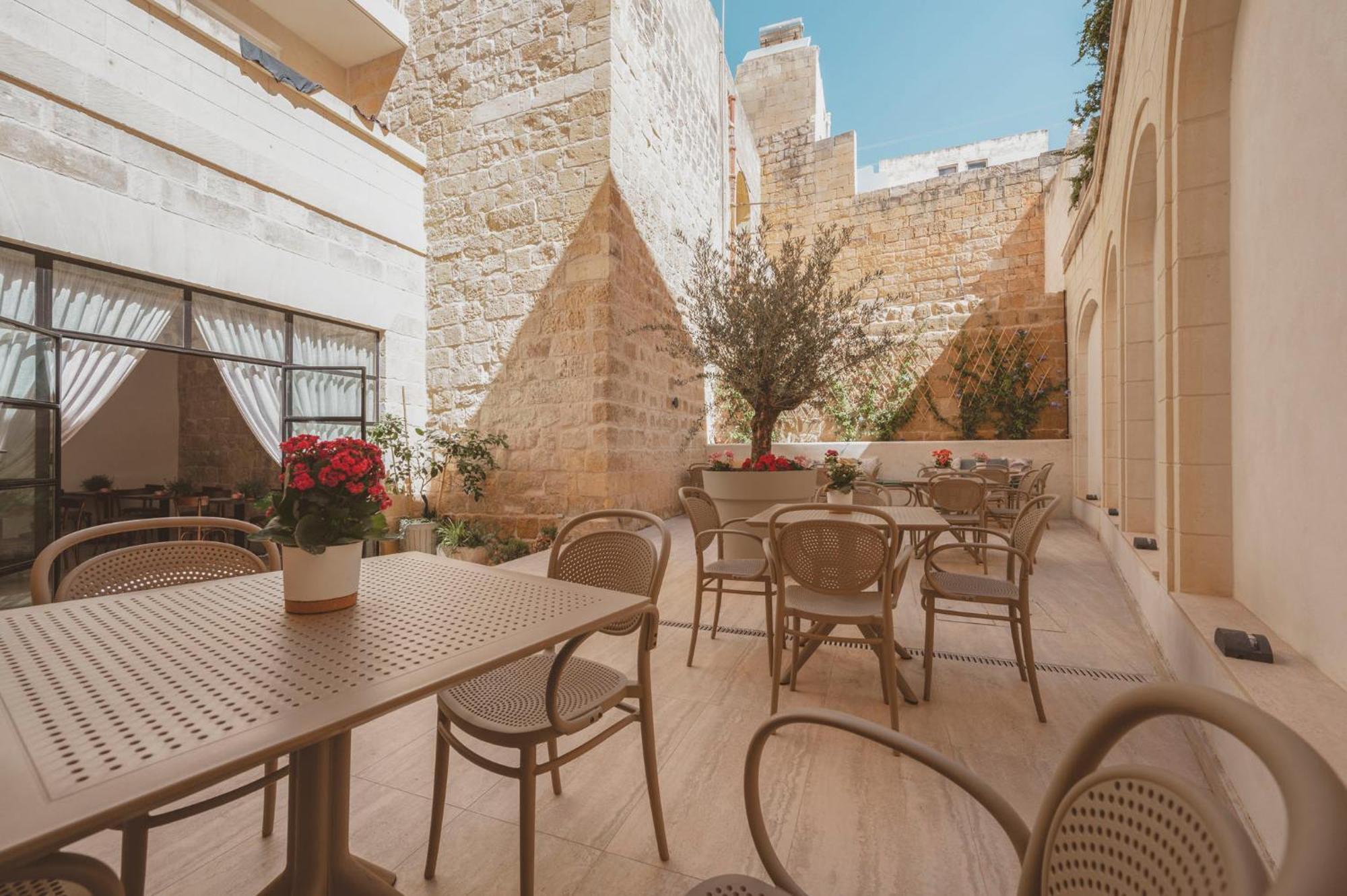 Maria Rosa Suites Виктория Экстерьер фото