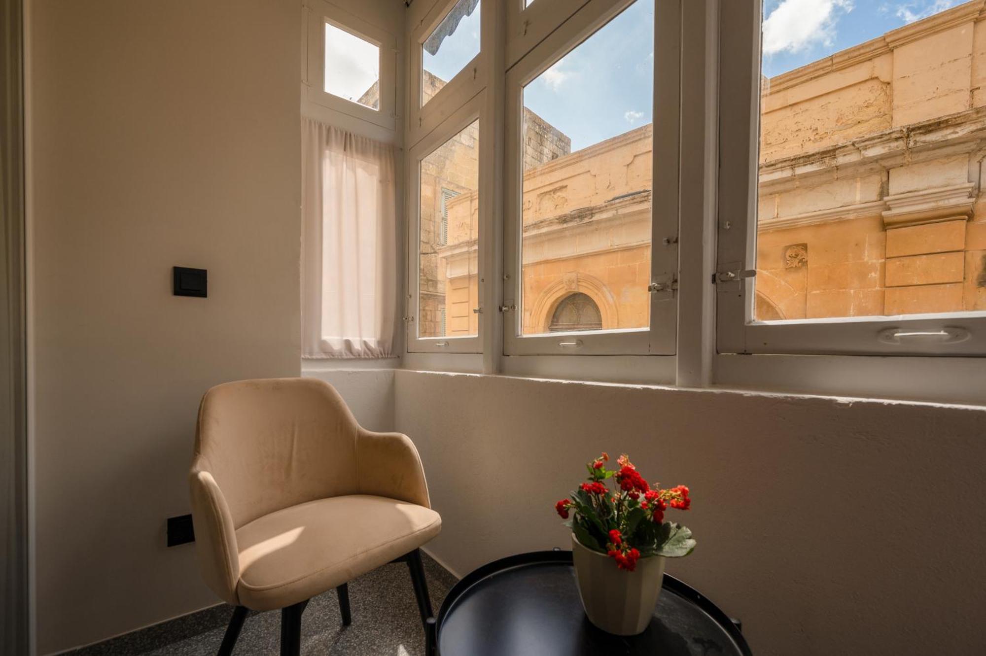 Maria Rosa Suites Виктория Экстерьер фото